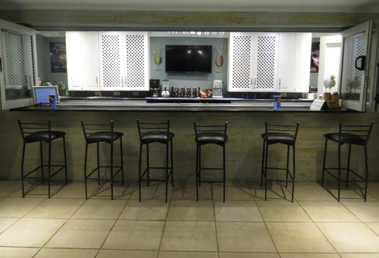 Club Cocomo Hartbeespoort Exterior foto