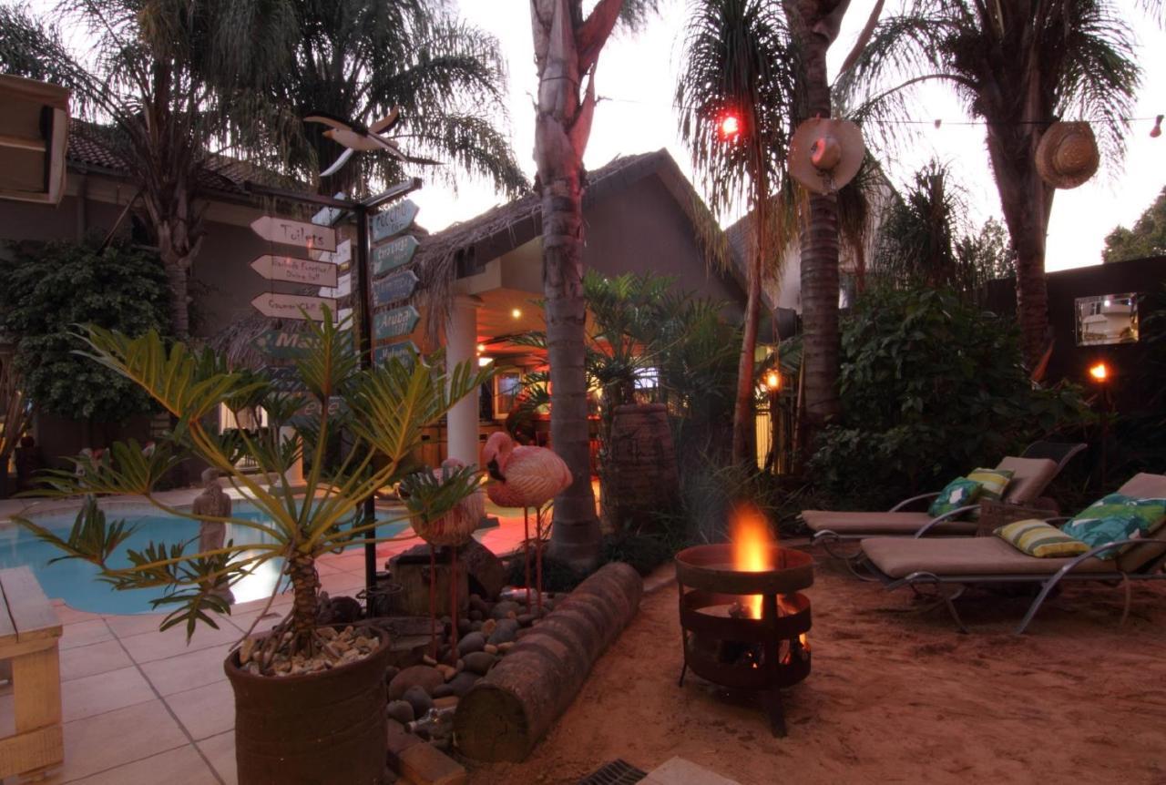 Club Cocomo Hartbeespoort Exterior foto